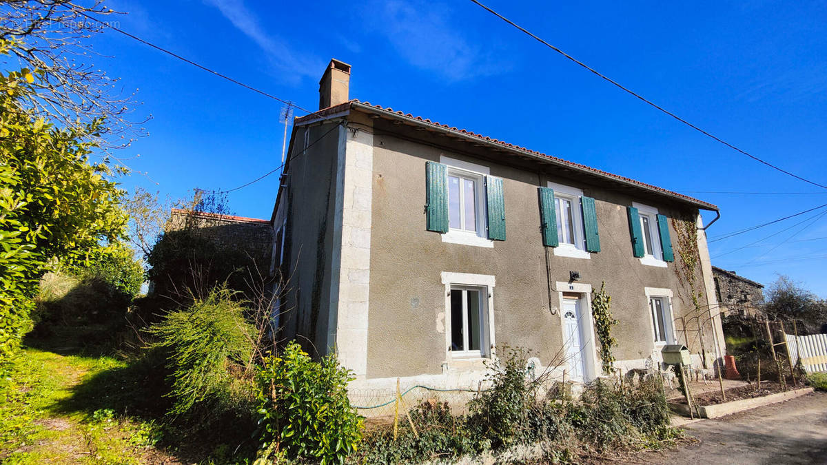 Maison à SAINT-SAVIOL