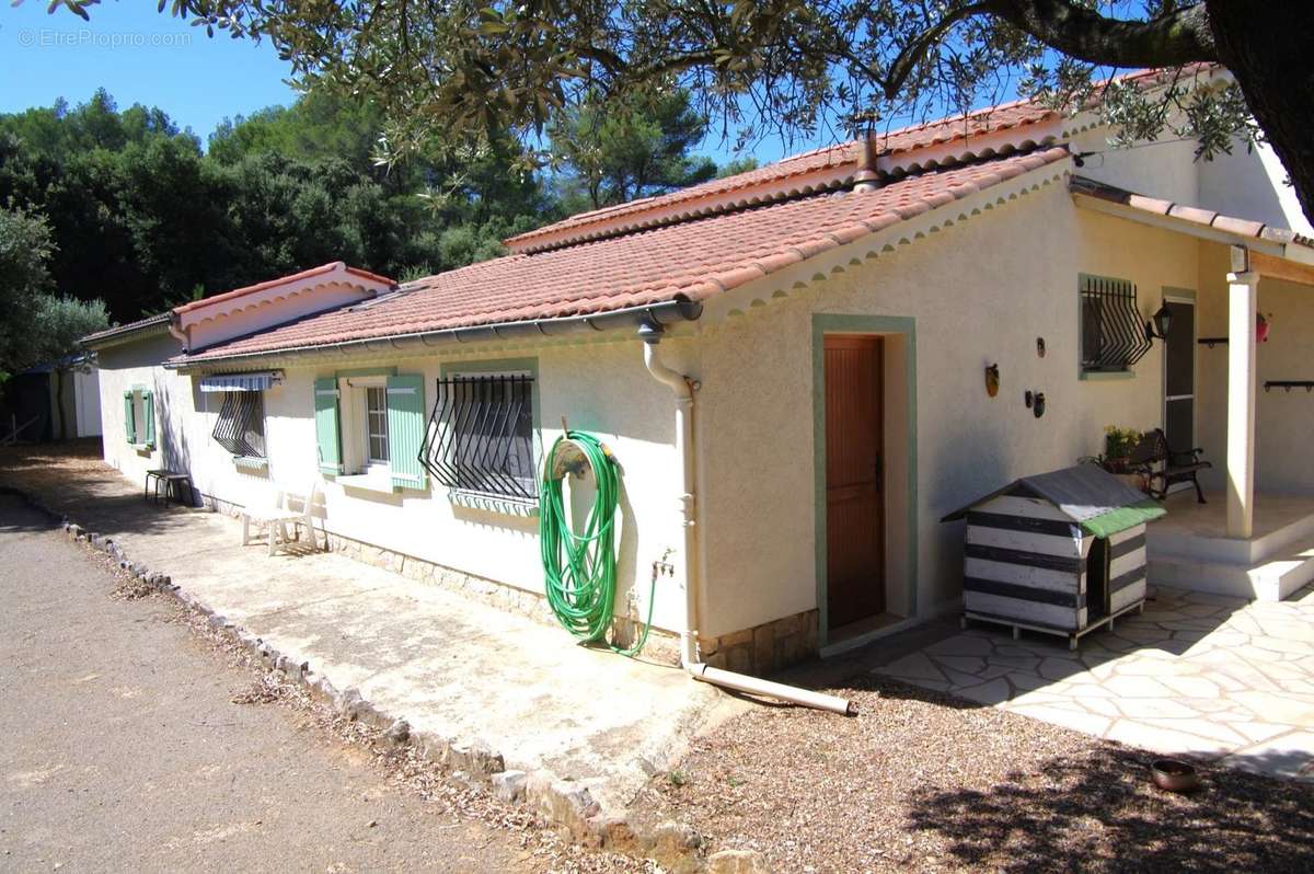 Maison à TRANS-EN-PROVENCE