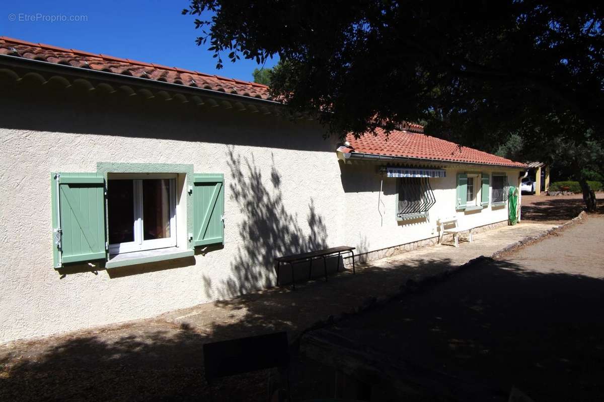 Maison à TRANS-EN-PROVENCE