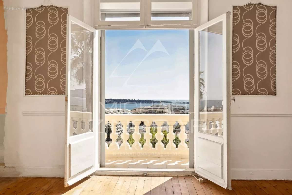 Appartement à CANNES