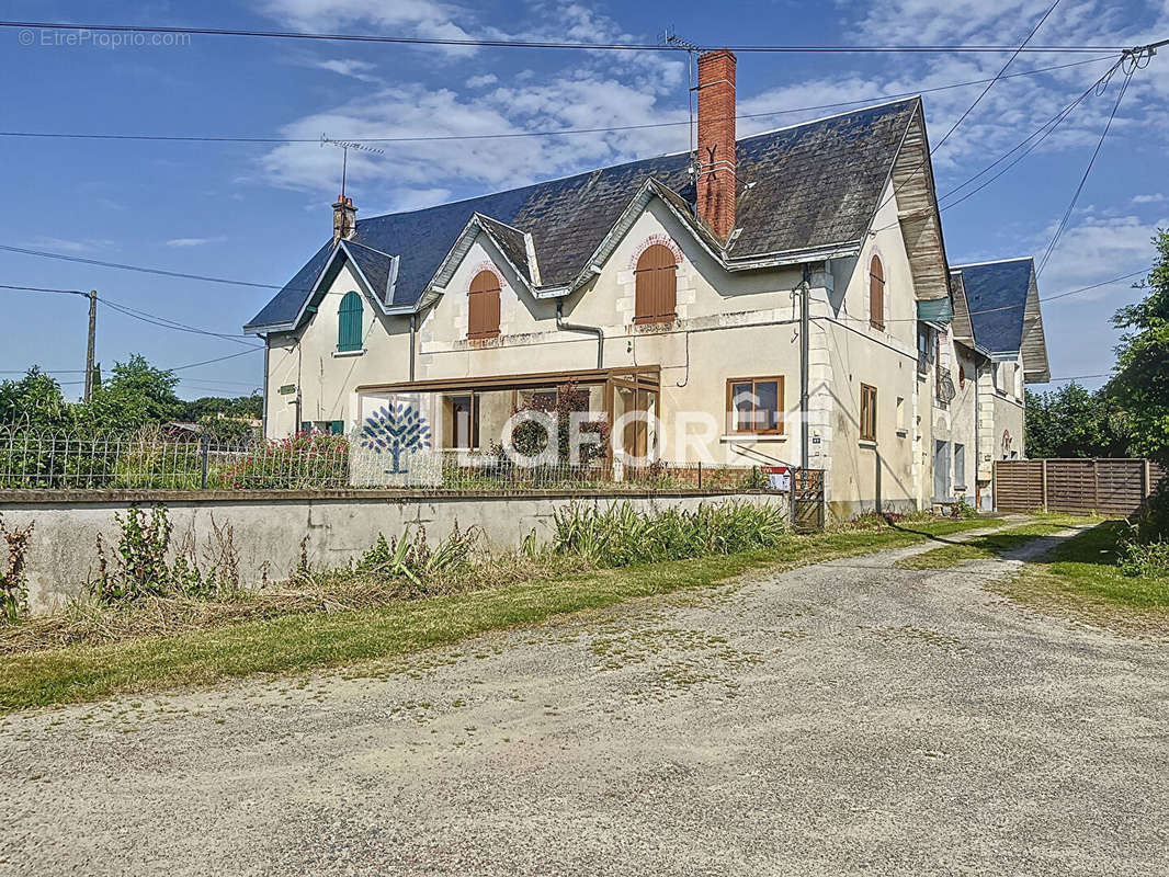 Maison à PARTHENAY