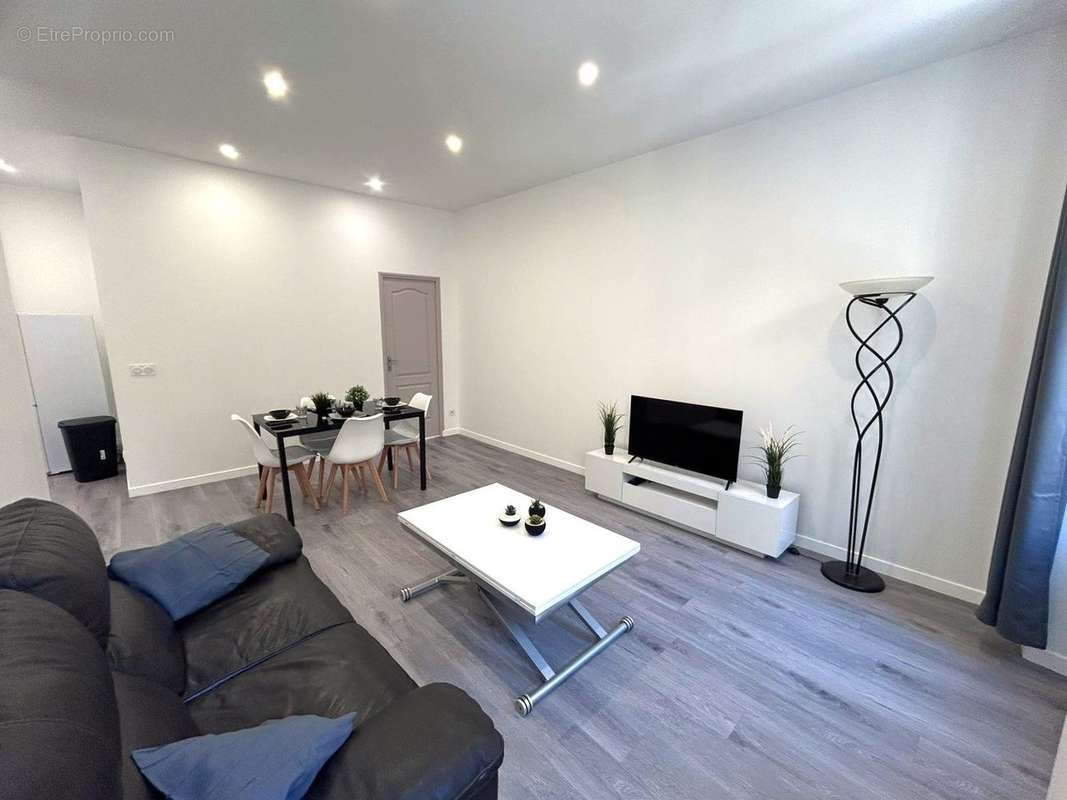 Appartement à MARSEILLE-5E