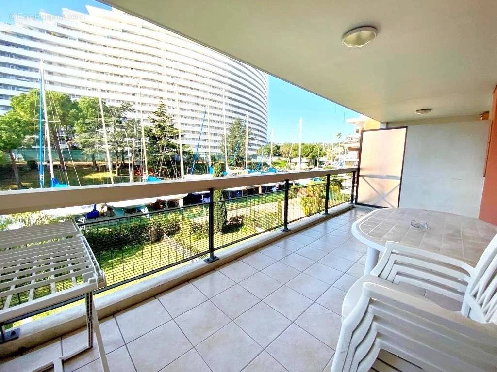 Appartement à VILLENEUVE-LOUBET