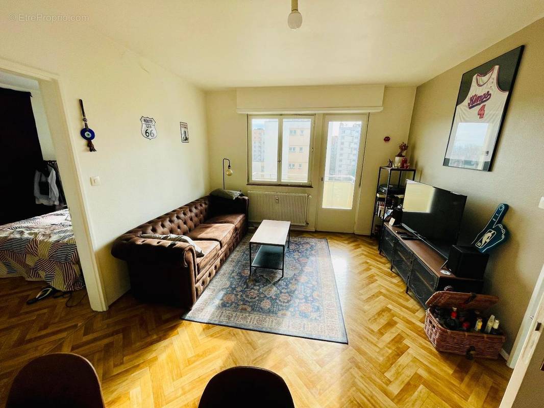   - Appartement à STRASBOURG