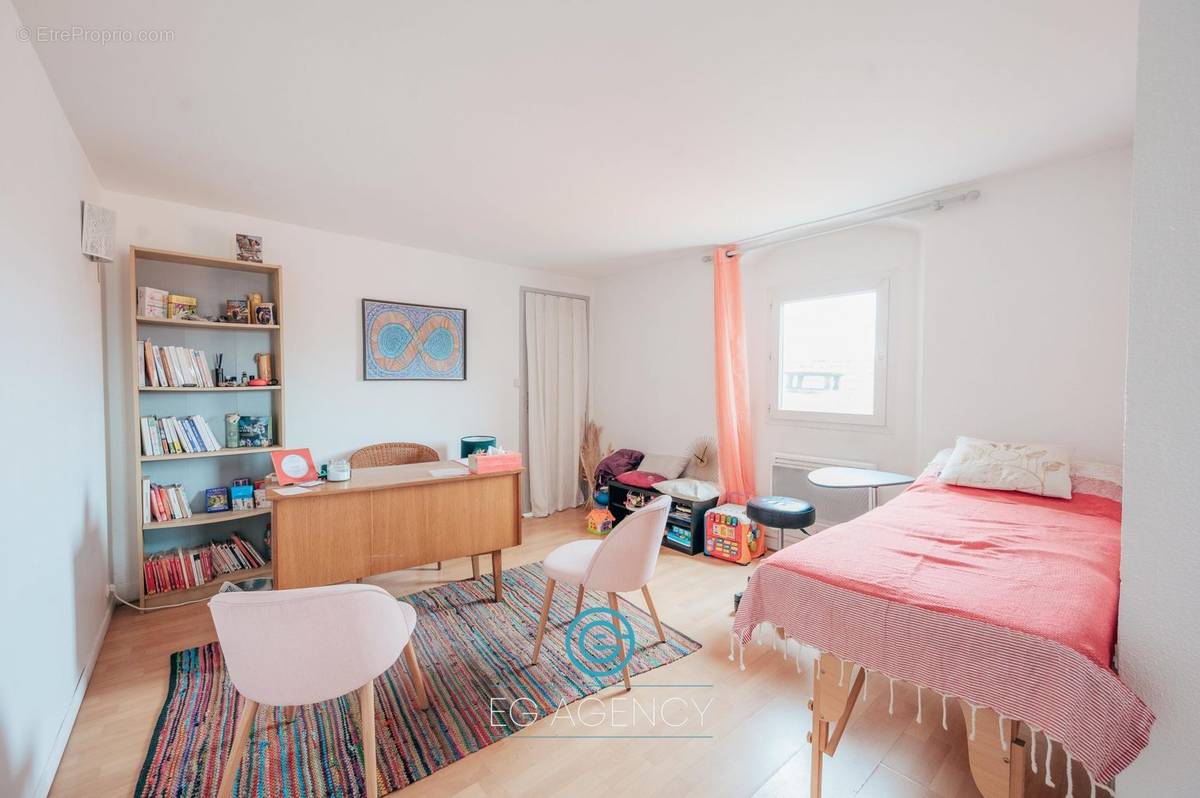 Appartement à MARSEILLE-12E