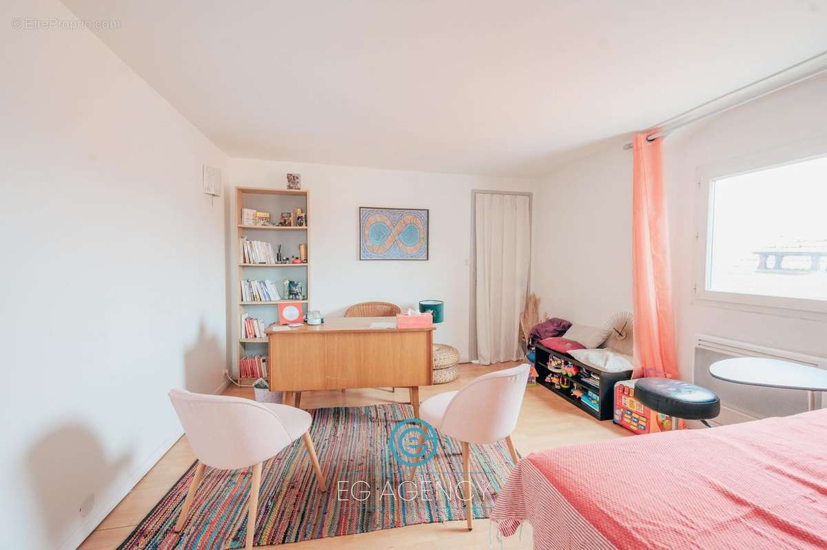 Appartement à MARSEILLE-12E