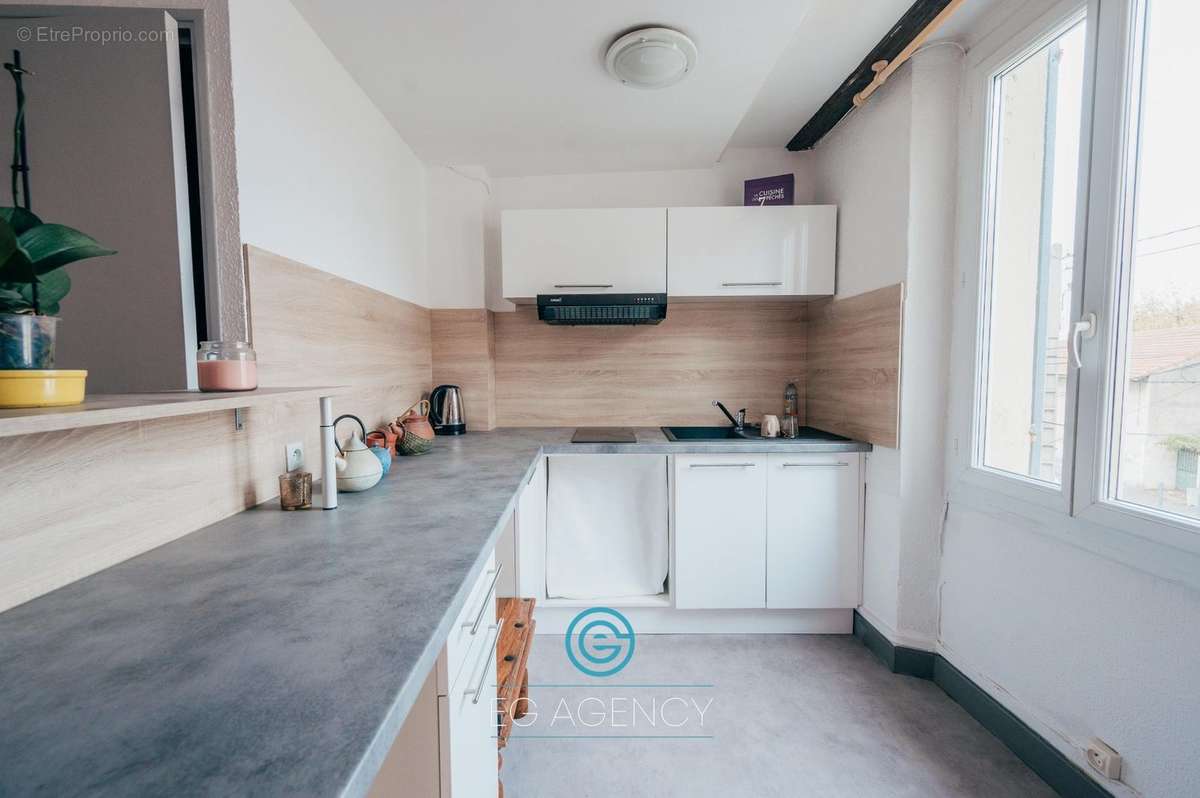 Appartement à MARSEILLE-12E