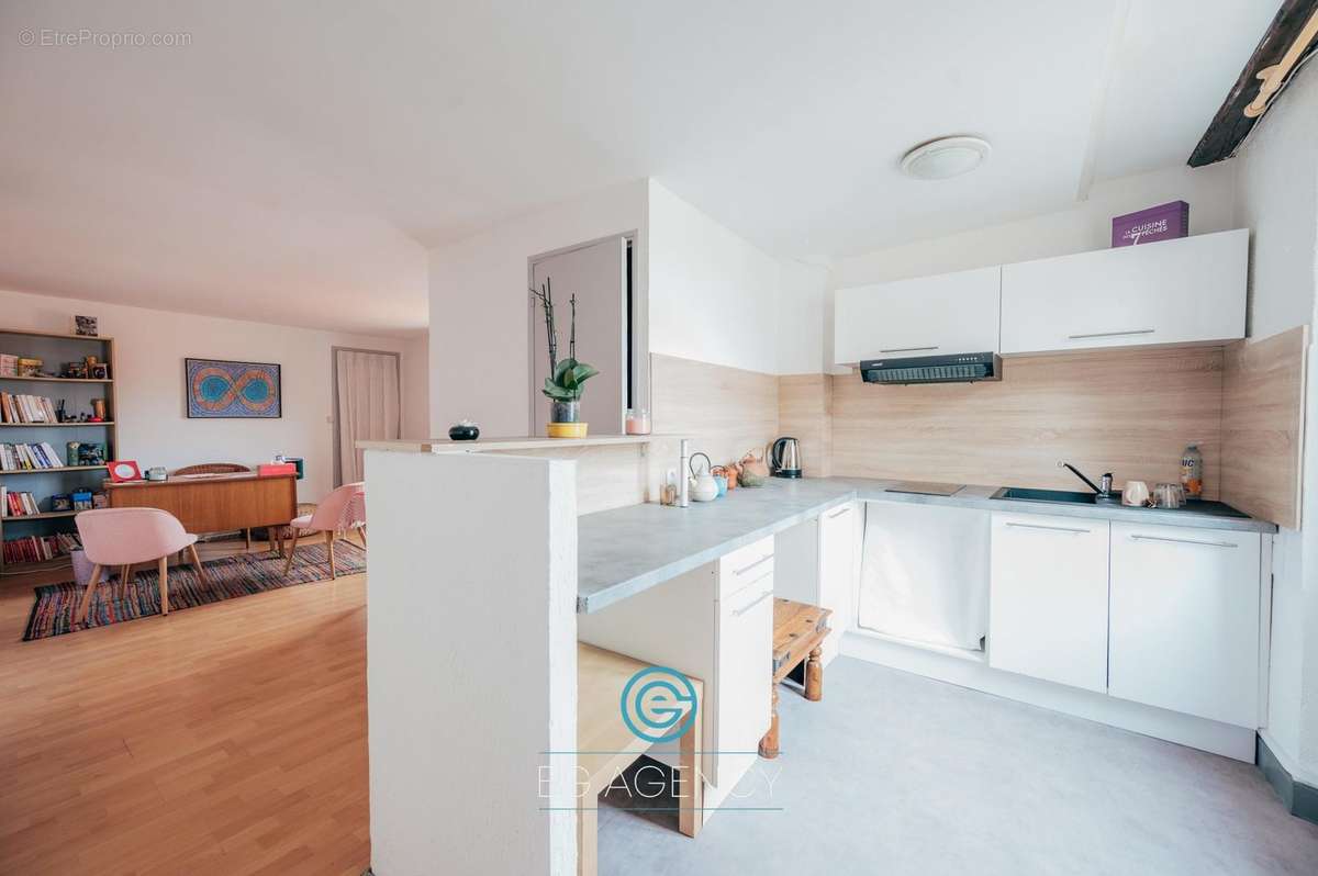 Appartement à MARSEILLE-12E