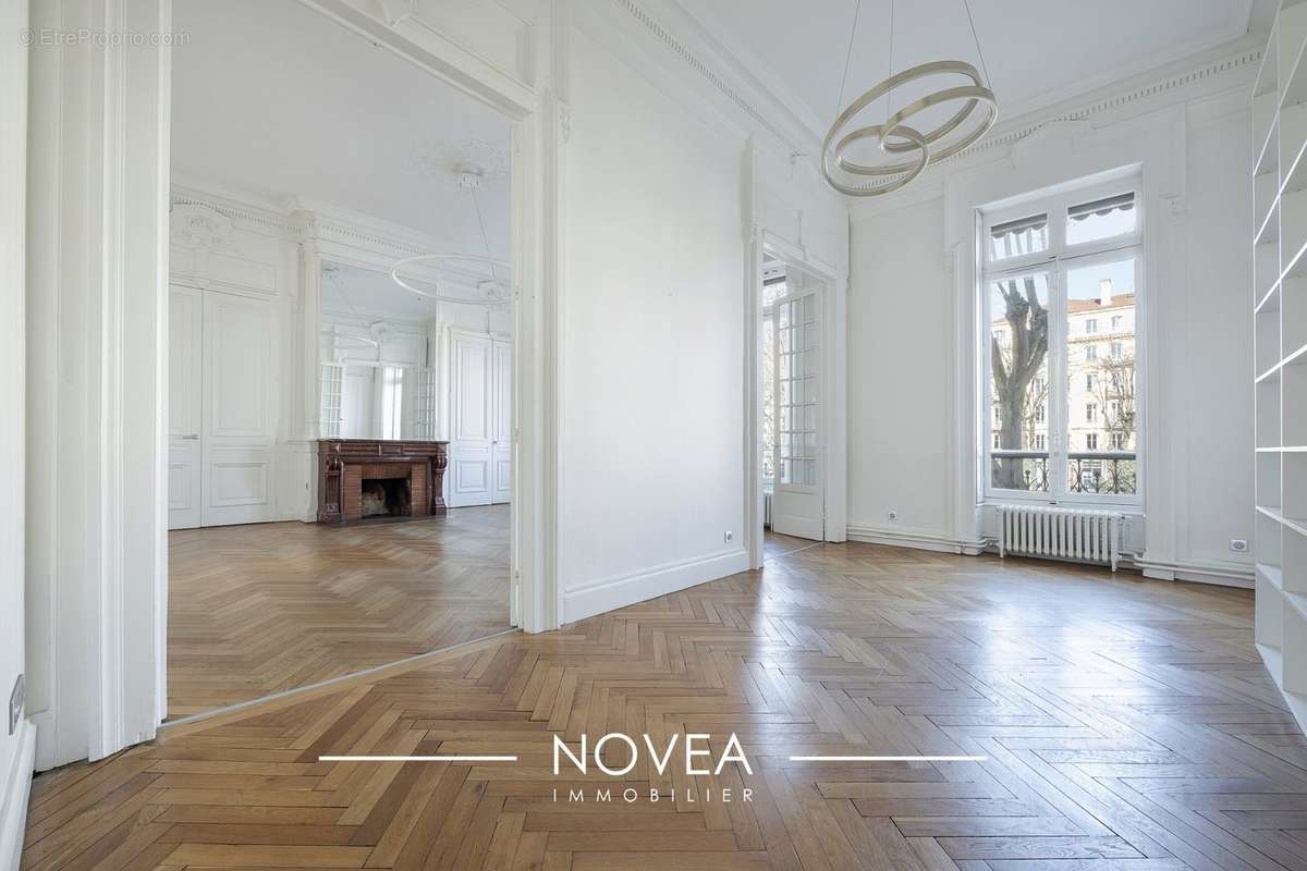 Appartement à LYON-6E