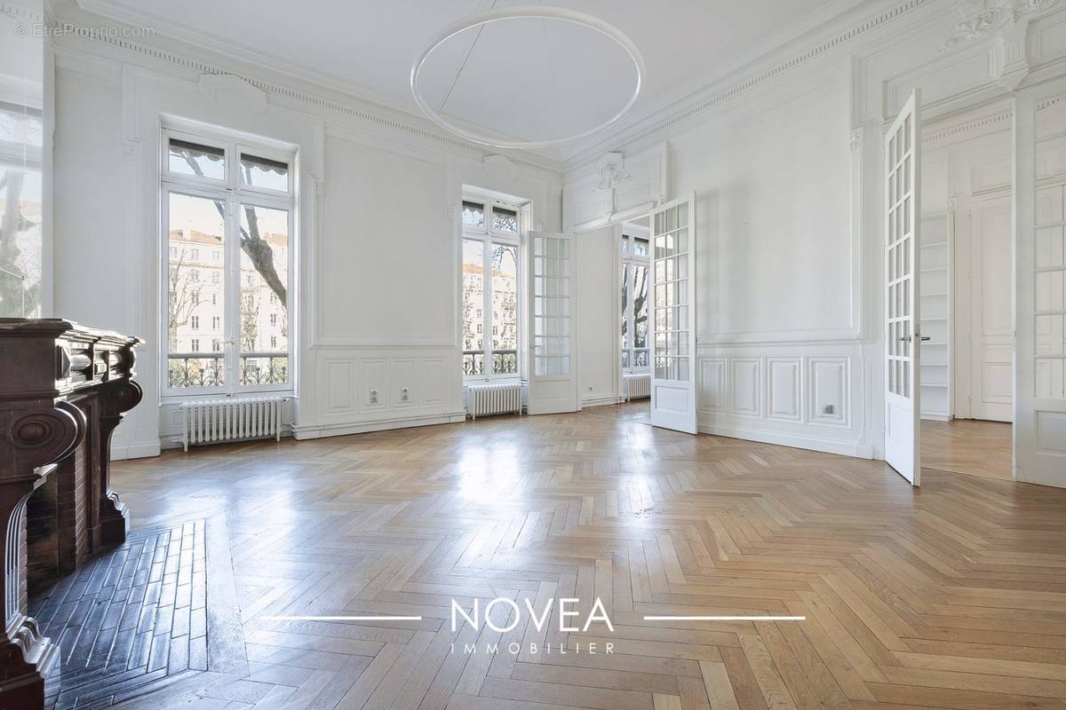 Appartement à LYON-6E