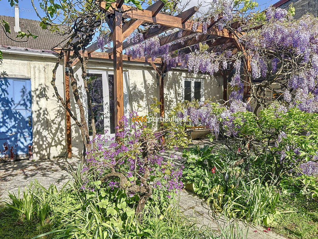 Maison à SAINT-MAUR-DES-FOSSES