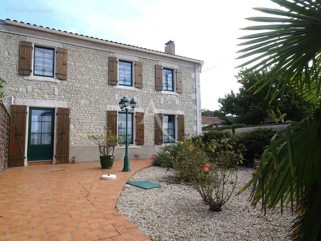 Maison à LA ROCHELLE