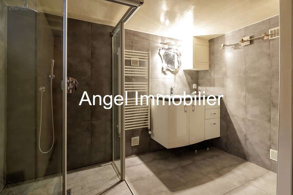 Appartement à PARIS-12E