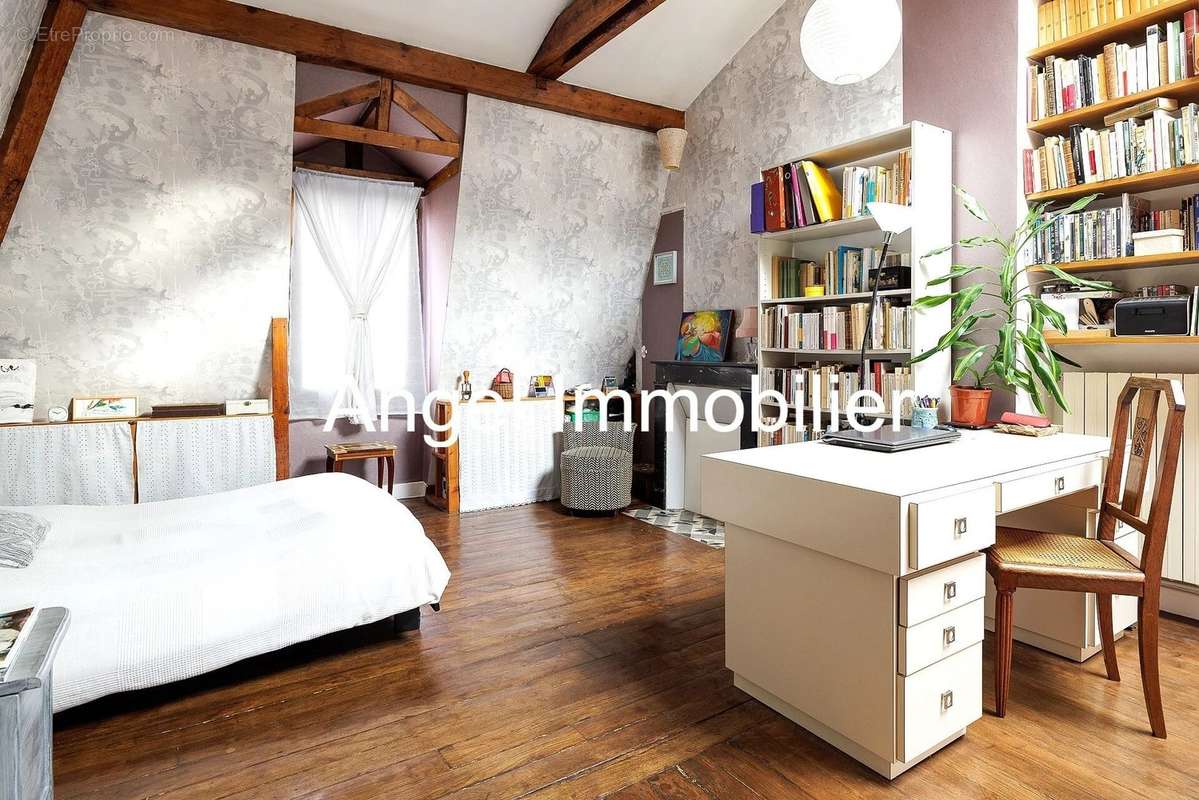 Appartement à PARIS-12E