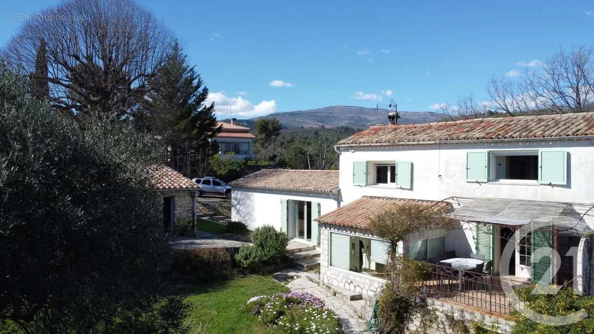 Maison à LE ROURET