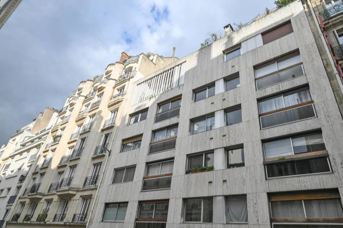 Appartement à PARIS-6E