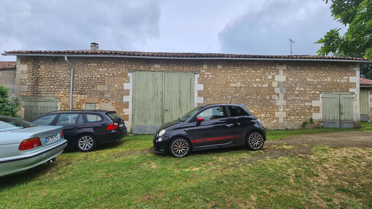 Charente house for sale with pool. maison avec pis - Maison à CHALAIS