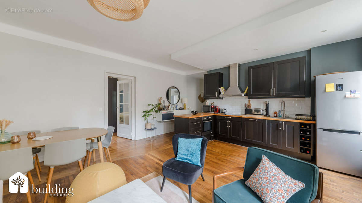 Appartement à LEVALLOIS-PERRET