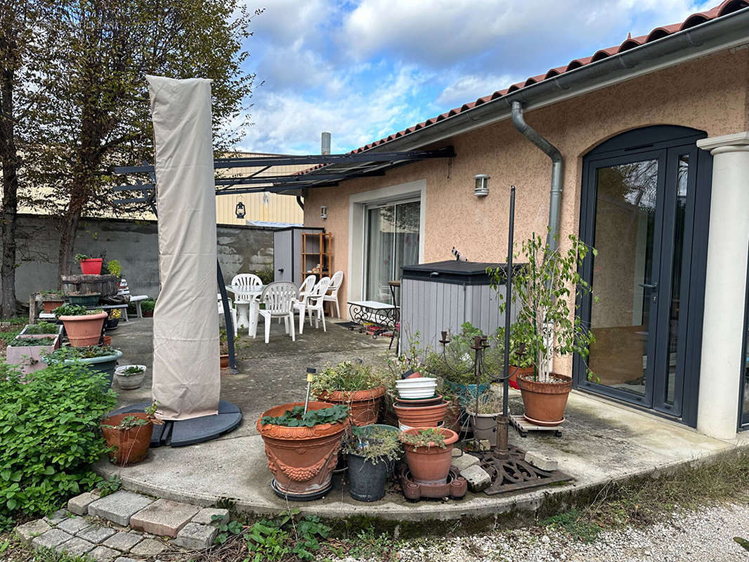 Maison à BOURGOIN-JALLIEU