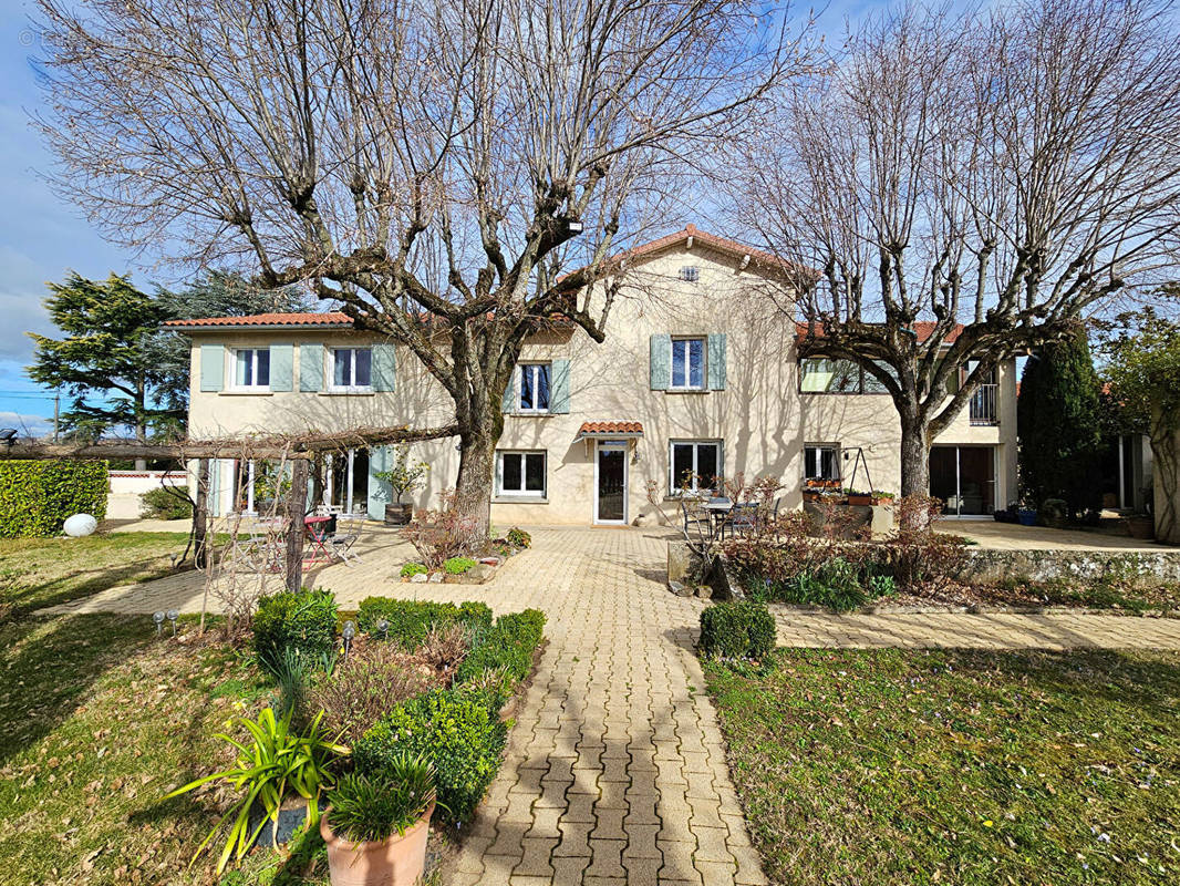 Maison à ROMANS-SUR-ISERE