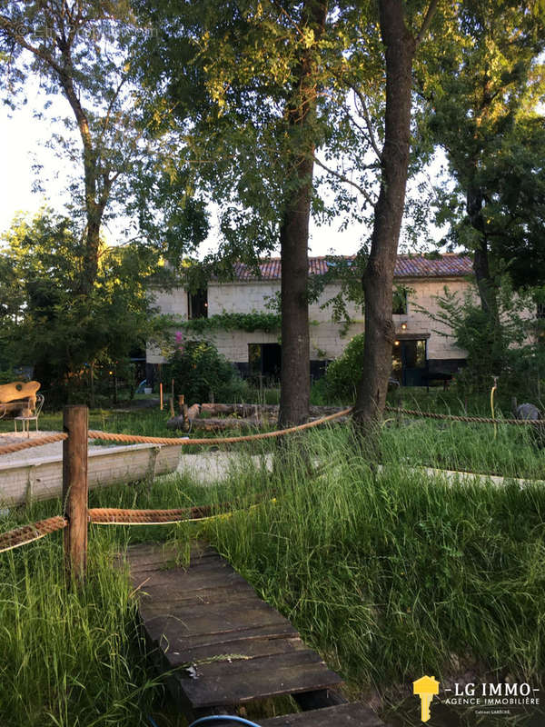 Maison à SAINT-FORT-SUR-GIRONDE