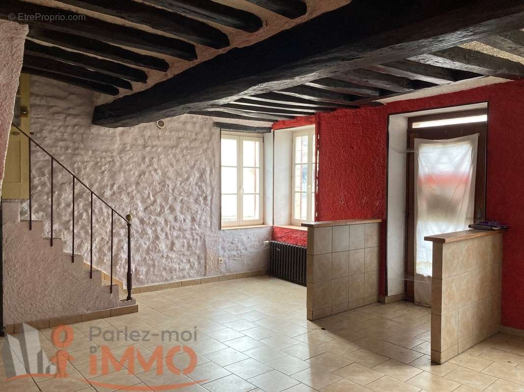 Appartement à COULANGES-SUR-YONNE