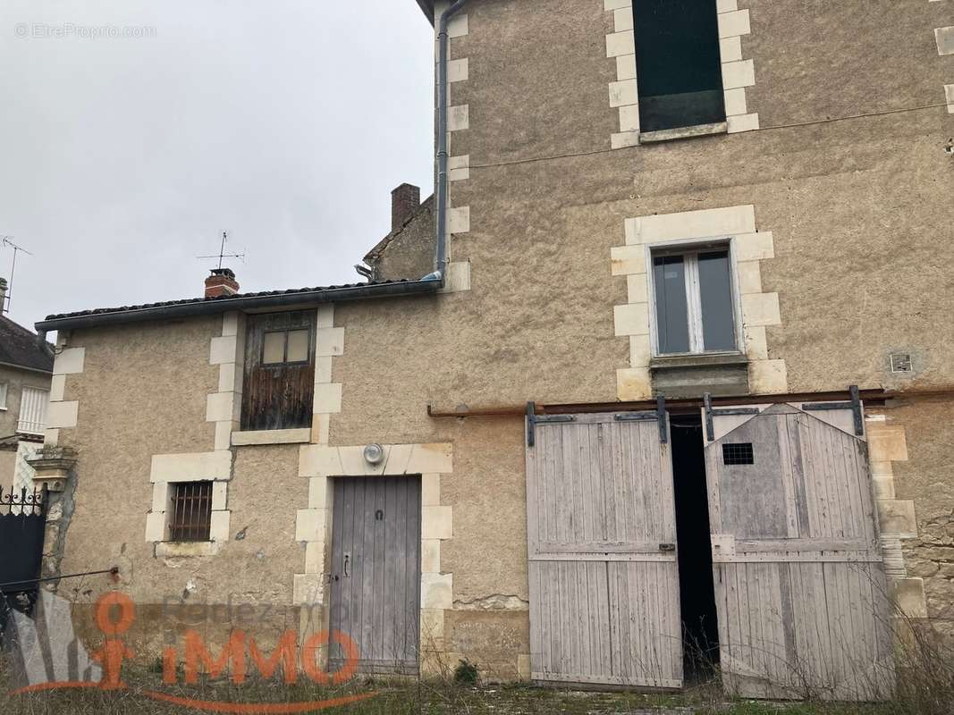 Appartement à COULANGES-SUR-YONNE