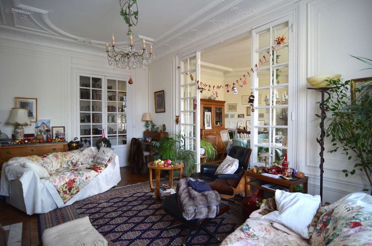 Appartement à VERSAILLES