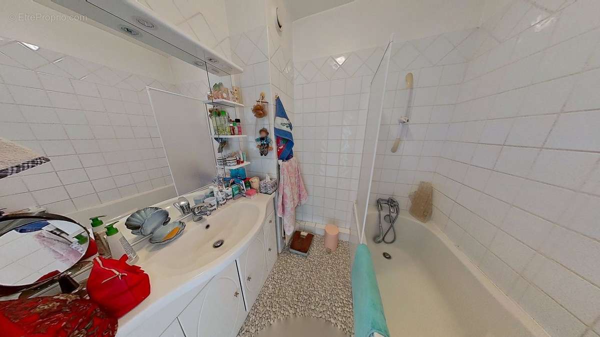 Appartement à MARSEILLE-12E