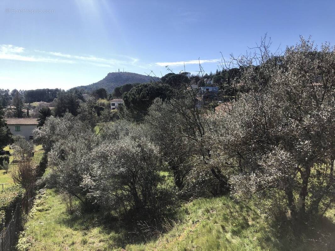 Terrain à ANDUZE