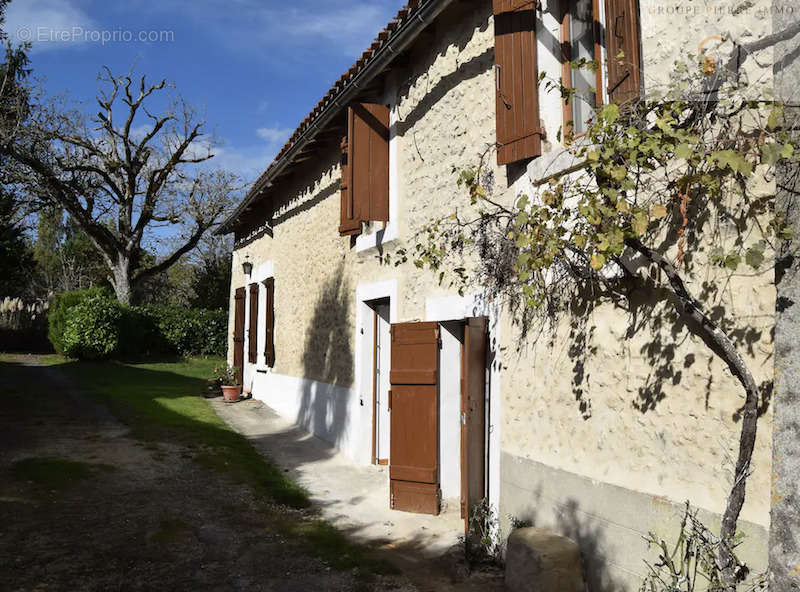 Maison à RIBERAC