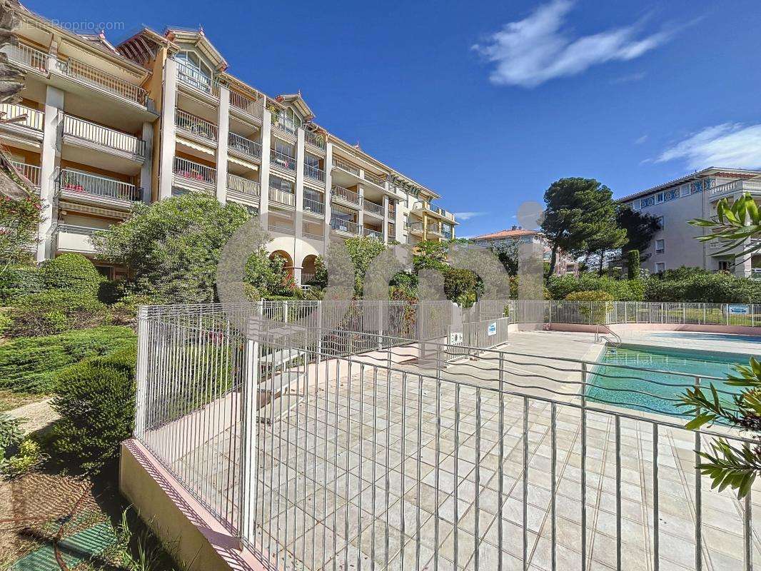 Appartement à FREJUS