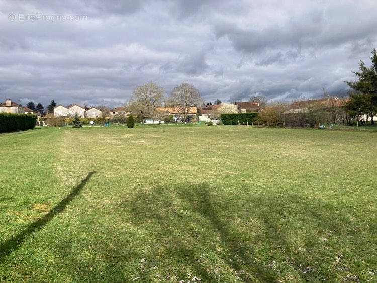 Terrain à BRANTOME