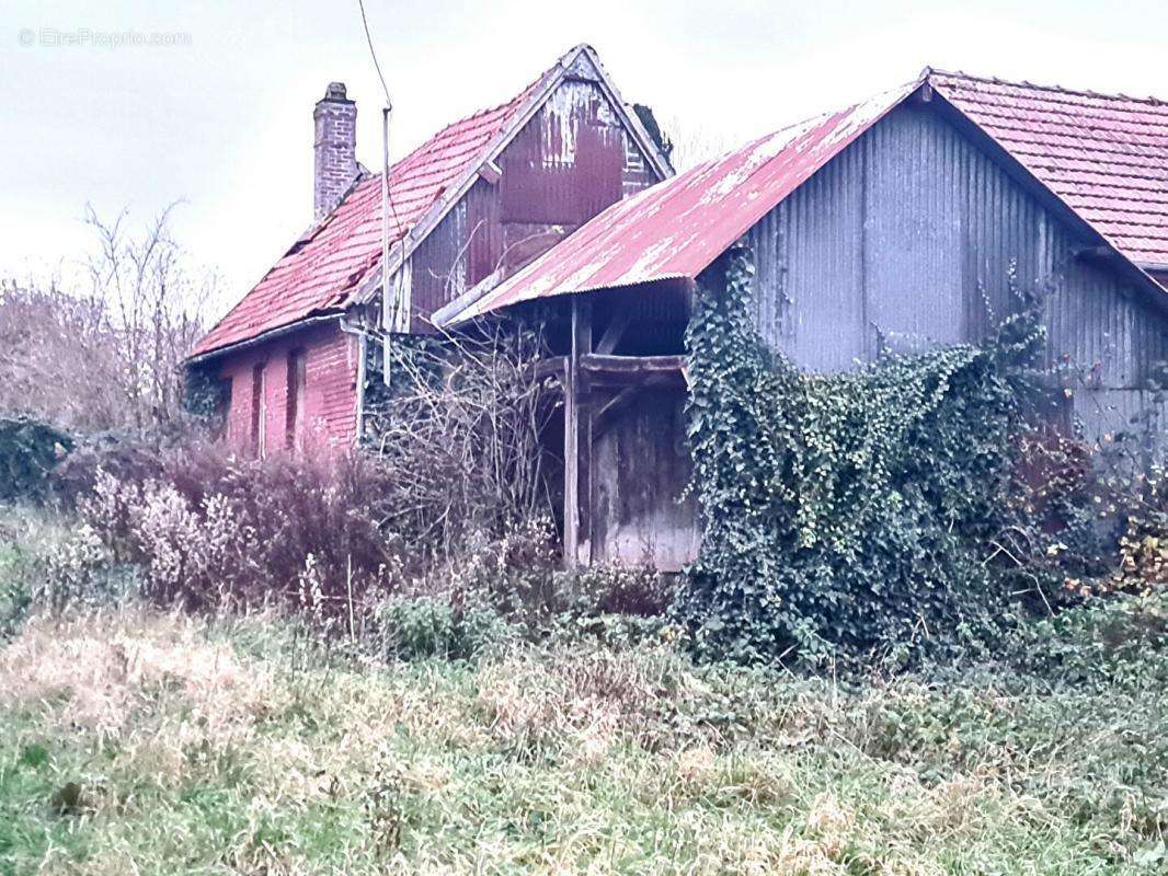 Maison à FORET-LA-FOLIE