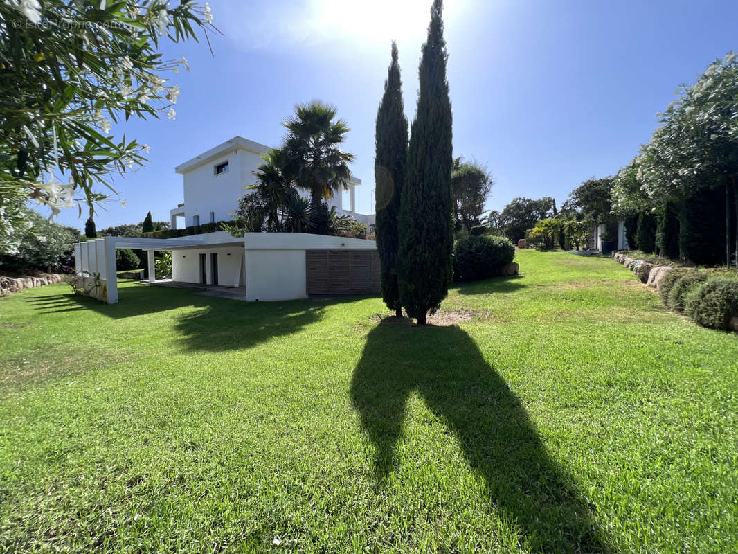 Maison à PORTO-VECCHIO