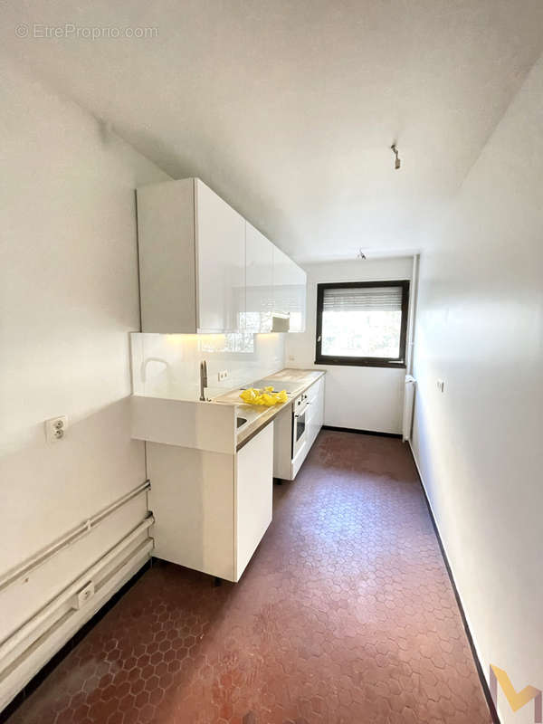 Appartement à PARIS-20E