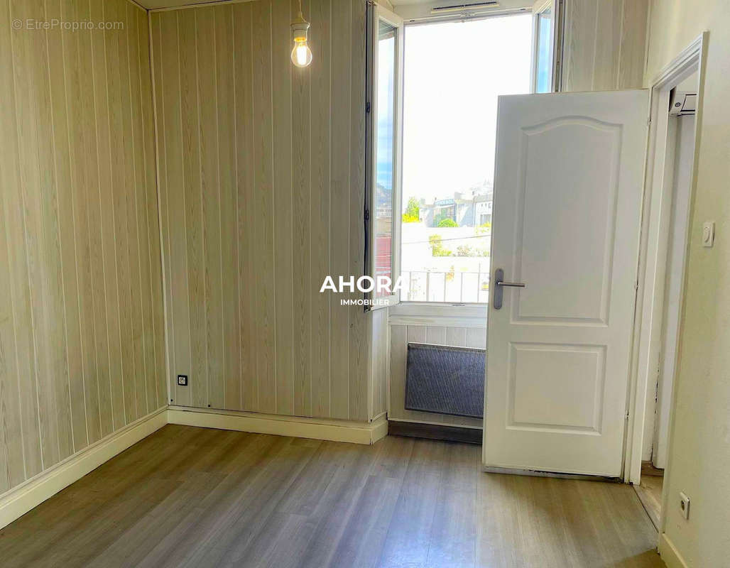 Appartement à MARSEILLE-10E