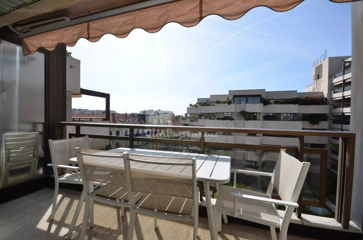 Appartement à CANNES