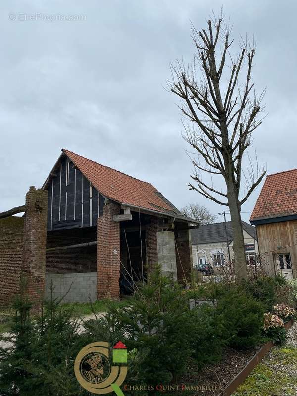 Maison à BEAURAINVILLE