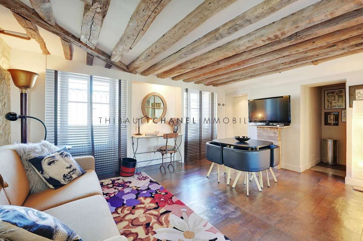 Appartement à PARIS-10E