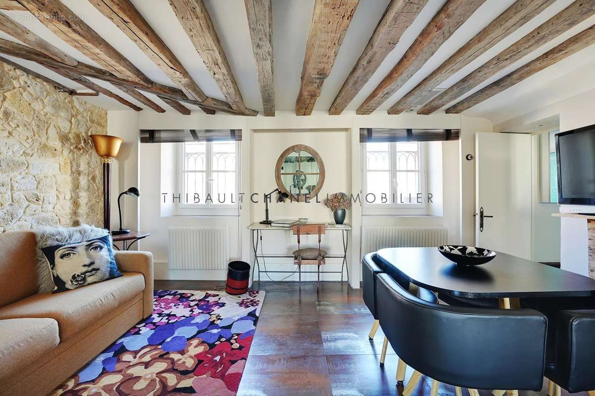 Appartement à PARIS-10E