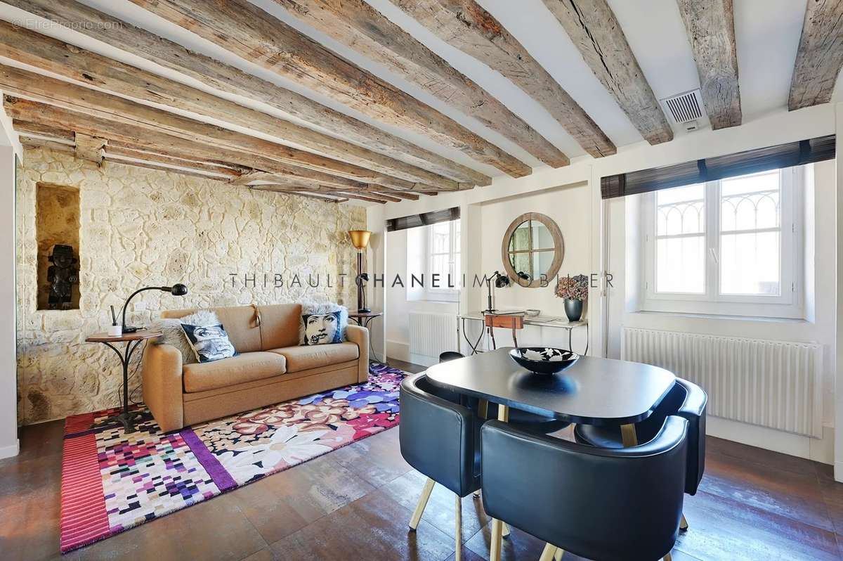 Appartement à PARIS-10E