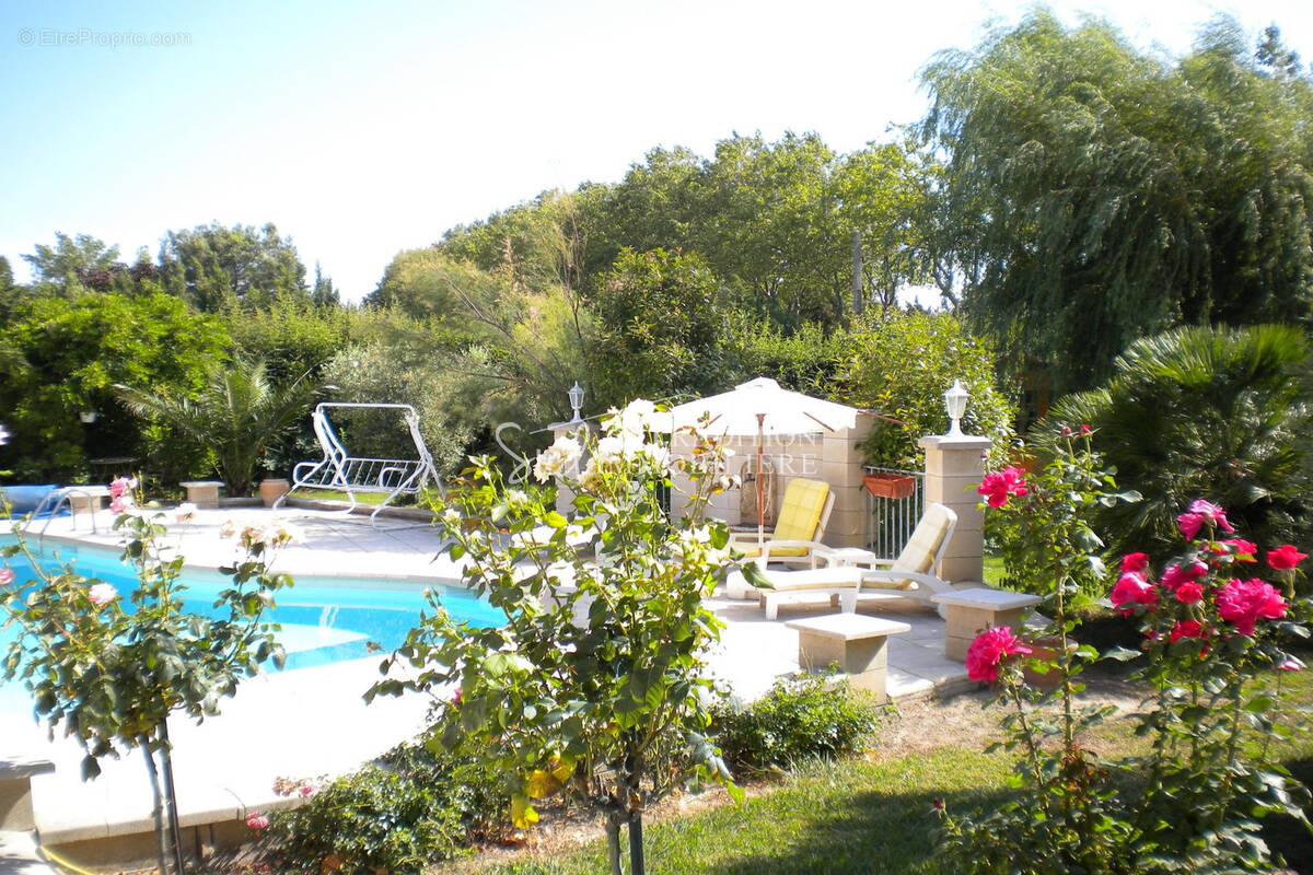 Maison à EYGUIERES