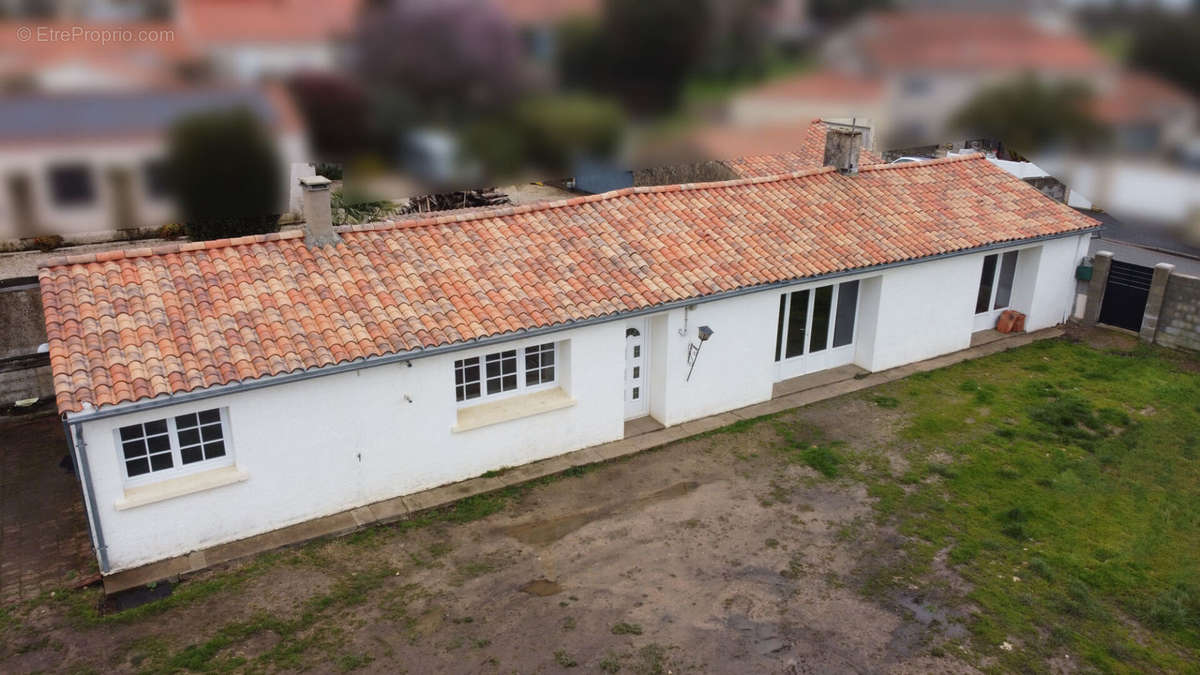 Maison à SAINT-BENOIST-SUR-MER