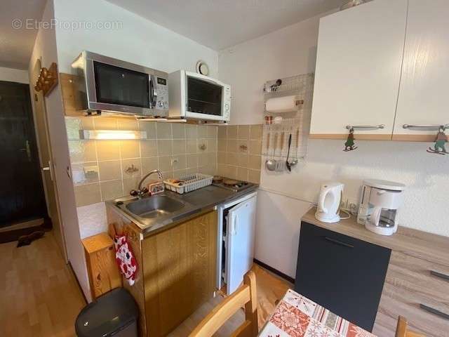 Appartement à MORILLON