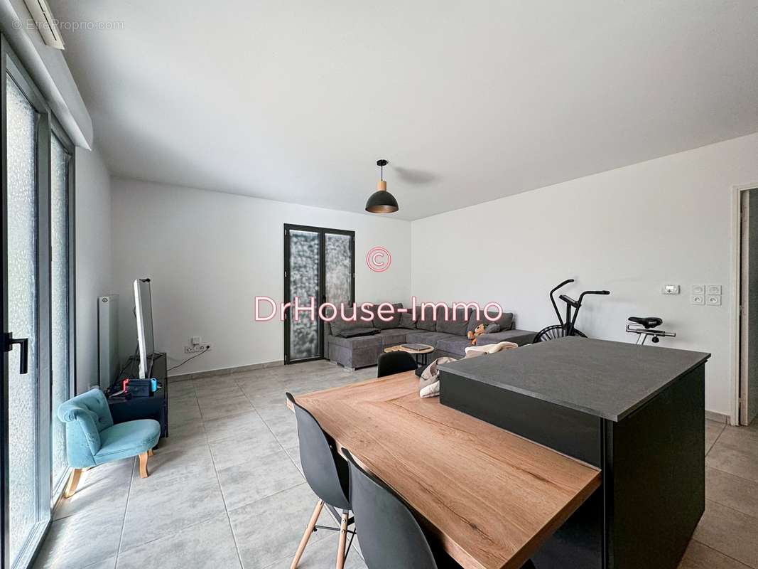 Appartement à SAINT-MAXIMIN-LA-SAINTE-BAUME