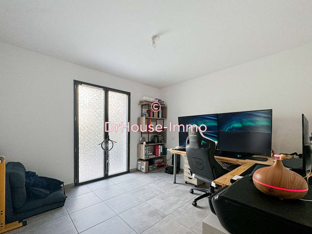 Appartement à SAINT-MAXIMIN-LA-SAINTE-BAUME