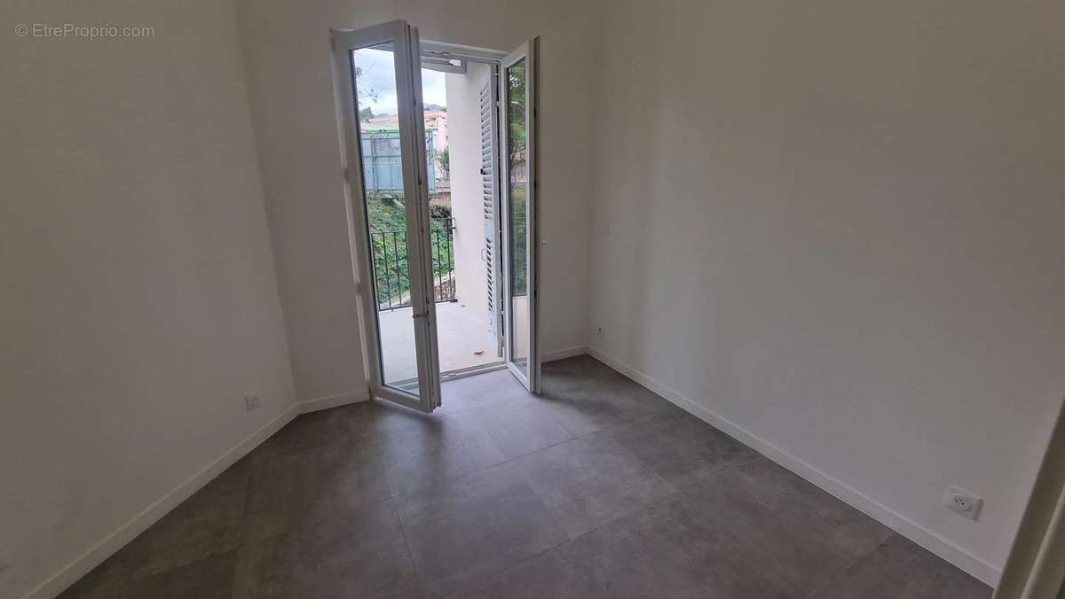 Appartement à ROQUEBRUNE-CAP-MARTIN