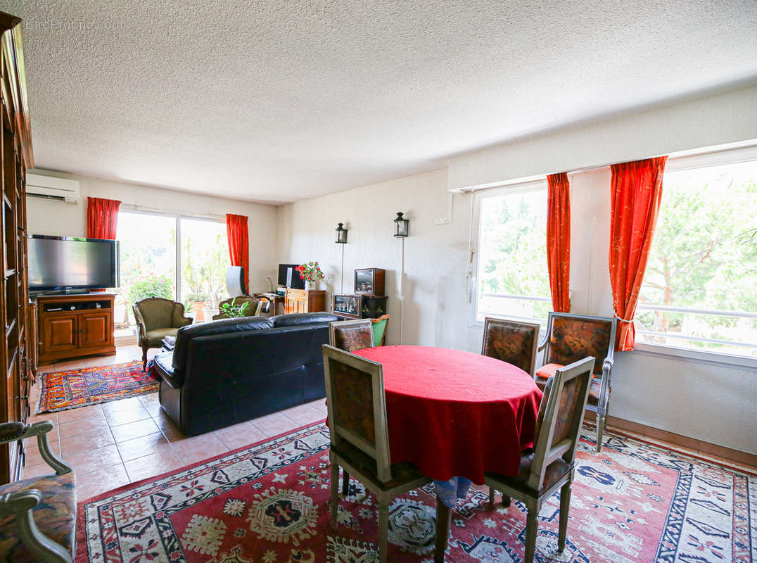 Appartement à MANDELIEU-LA-NAPOULE