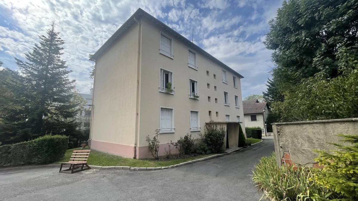 Appartement à LE RAINCY